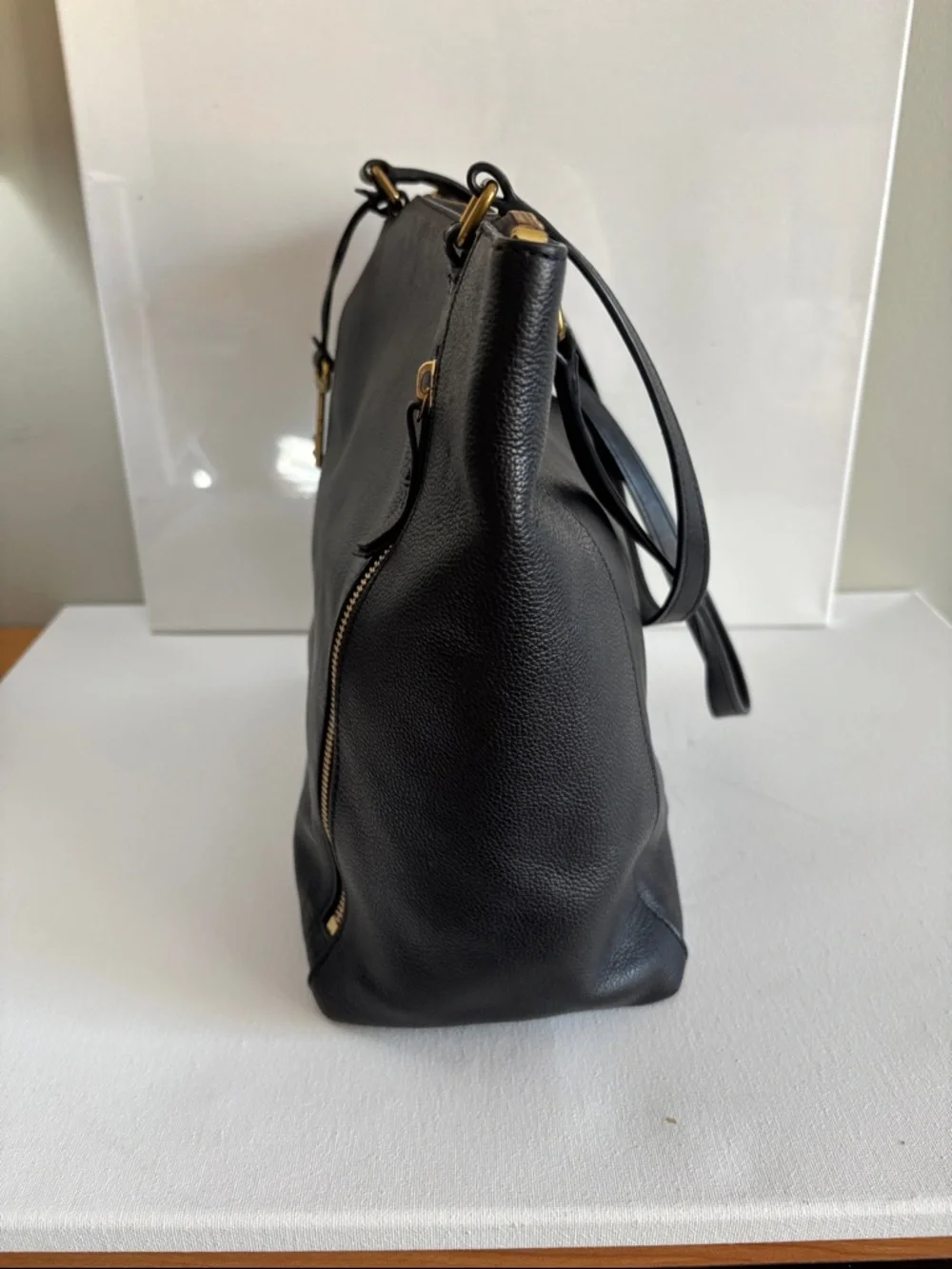 Fossil Black Leather Tote with Gold Accents - Picture 3 of 16